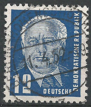 DDR-stamp-251-g2.jpg