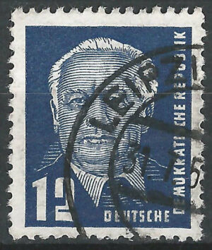 DDR-stamp-323a-g3.jpg