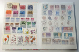 Ungarn-VK2.S2-3-stamps.jpg